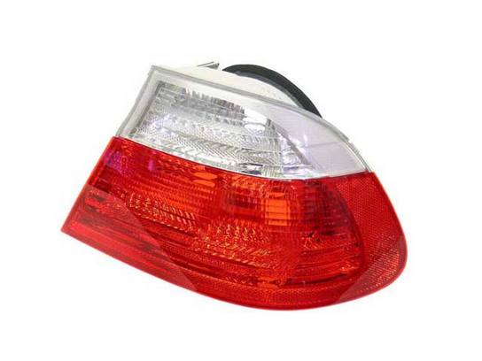 BMW Tail Light Assembly - Passenger Side Outer (w/ Clear Turnsignal) 63218383826 - ULO 685204